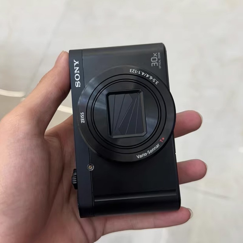 Sony Cyber-shot DSC-WX500 Black Digital Camera Zeiss Lens