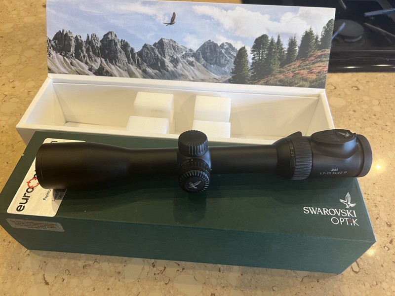 SWAROVSKI Z8i 1.7-13.3x42 P L 4A-IF Riflescope Excellent lightly used NO RESERVE