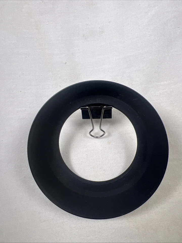 Parasol metálico atornillado Nikon HN-3 enfoque manual 35 f1.4, 35 f2, 35 f2.8 52 mm Foto 2 de 4