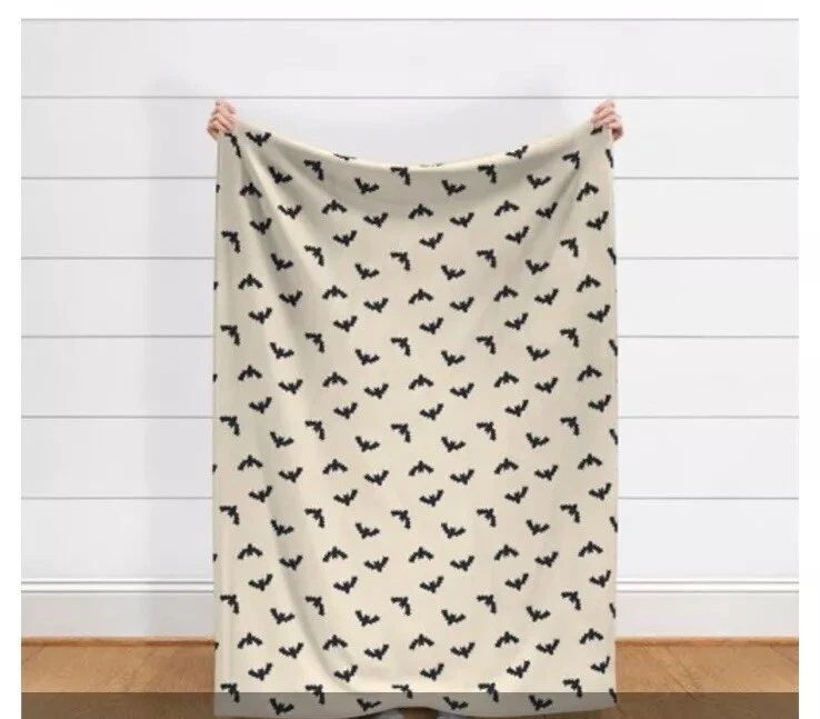 Murciélagos de flor de cuchara en tela Crm murciélago - Repetición ligera pétalo básico firma algodón Foto 4 de 4