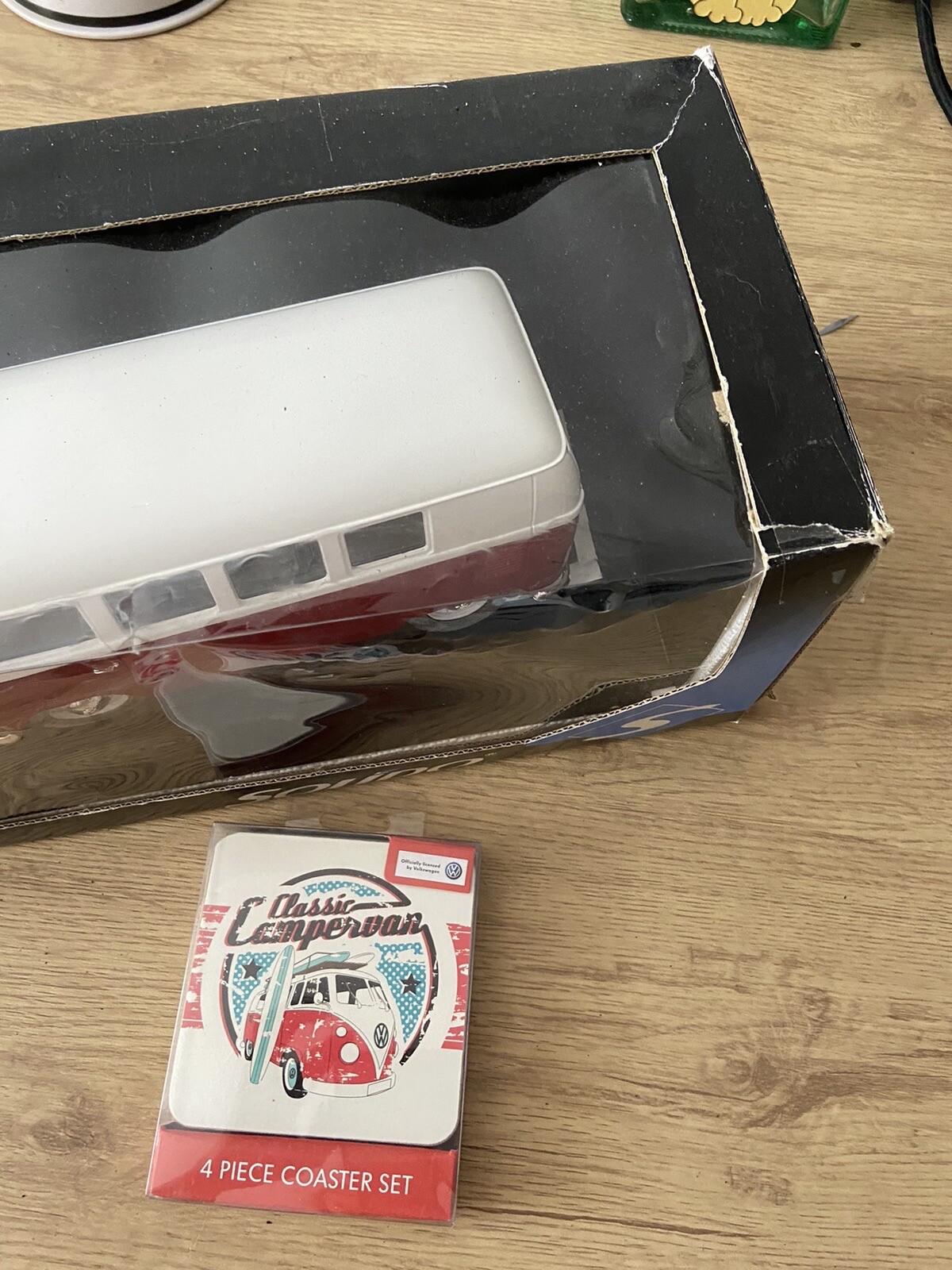 Solido Prestige Diecast 118 8031 1966 VW Combi. Splitscreen Camper Van