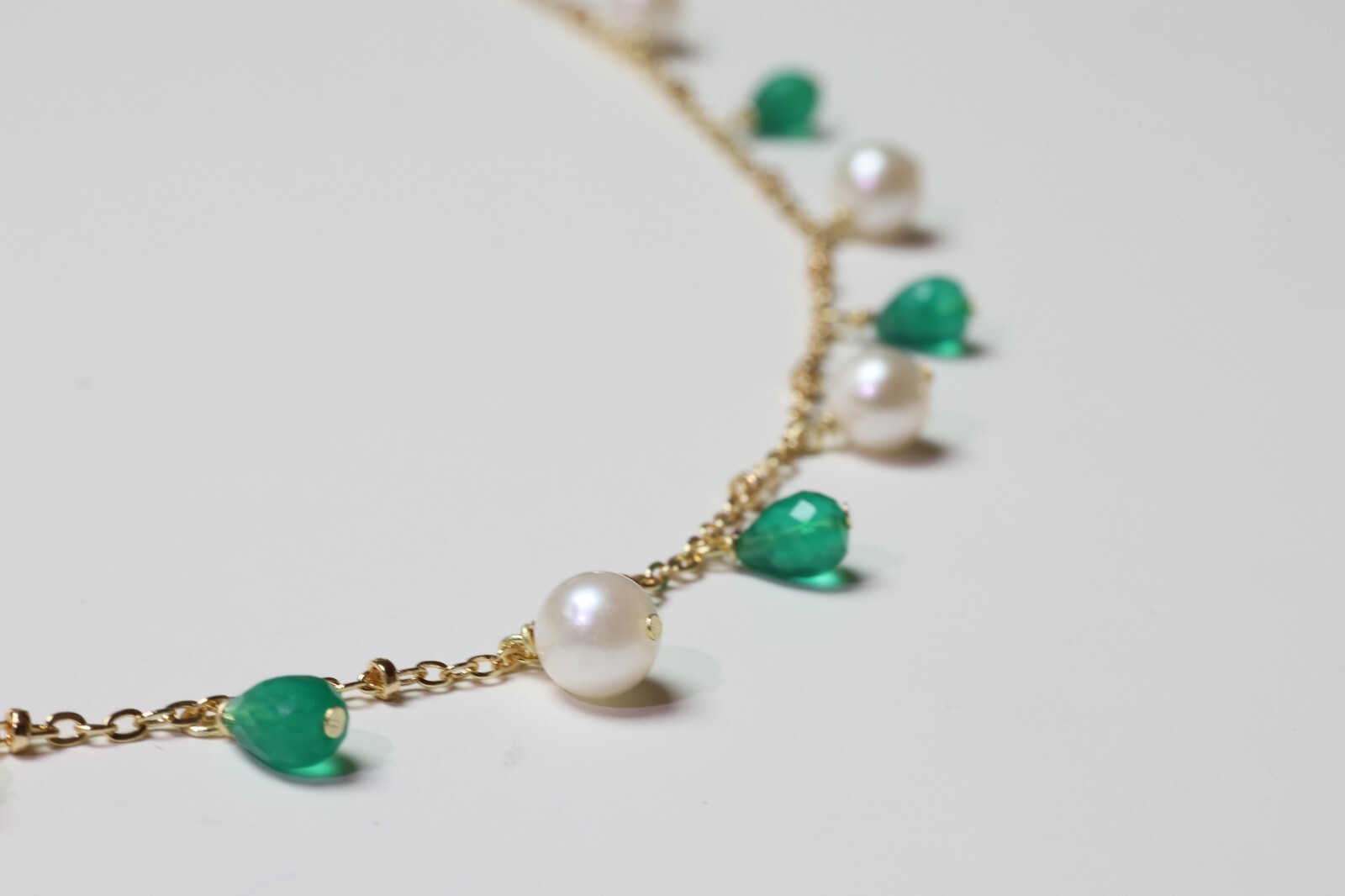 Collier gold filled hypoallergénique calcédoine verte et perle Akoya anti-ternissement