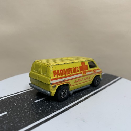 1974 Hot Wheels Super Van Ambulance Sanitäter gelb/rot/weiß Grafik mit BW - Bild 11 von 13