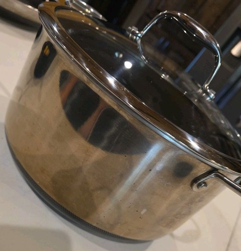 HexClad Hybrid Antihaft 8 Quart Suppentopf mit Hartglasdeckel - Bild 2 von 5