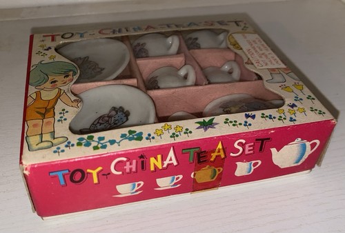 Vtg Toy China Tea Set 9pc Dutch Colonial Vintage Kids Miniature Tiny Small - Picture 2 of 6