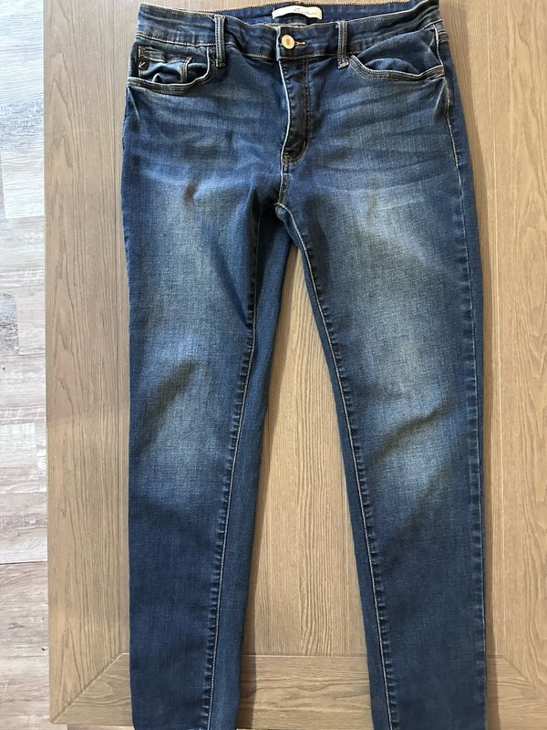 Women’s Kancan Medium Wash Denim Skinny Jeans Size W11 29 Style KC11214M