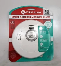 NEW First Alert 2 in 1 Smoke & Carbon Monoxide Talking Alarm 10 Yr. Life PRC710V