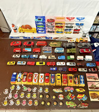 Imagen de Hot Wheels & Matchbox Die Cast Cars & Trucks & HW Vintage Metal Tabs Collection