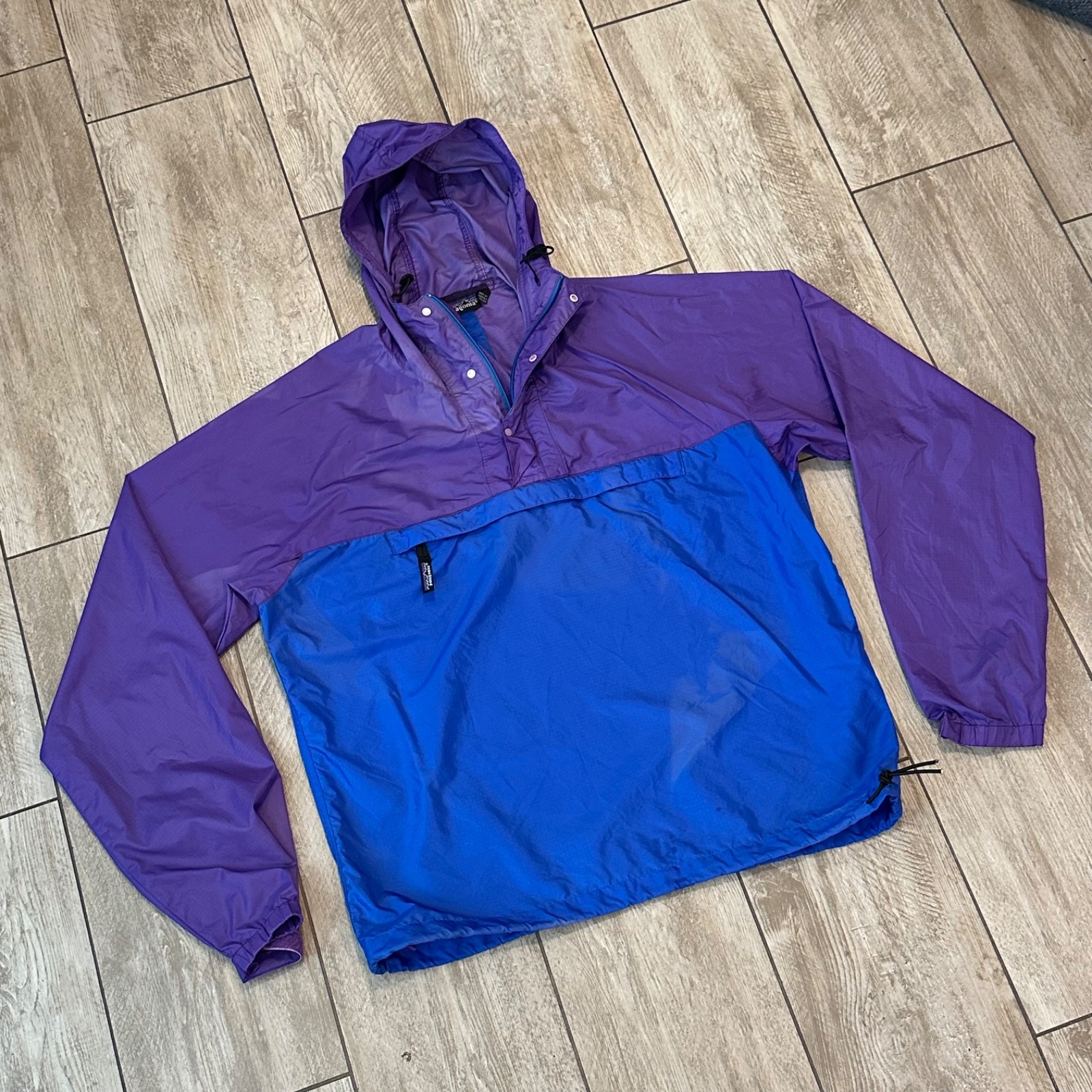 Vintage Patagonia Men's Anorak Windbreaker Purple Blue Nylon Packable - Medium