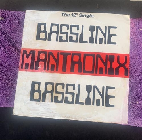 Mantronix "Bassline" 12" Original Pressing (Sleeping Bag Records, 1986) - Picture 2 of 5