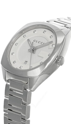 新品未使用　GUCCI　腕時計　ダイヤ　革　YA142507　29mm Gucci Interlocking 29mm Silver Dial Diamond Ladies Quartz Watch YA1425