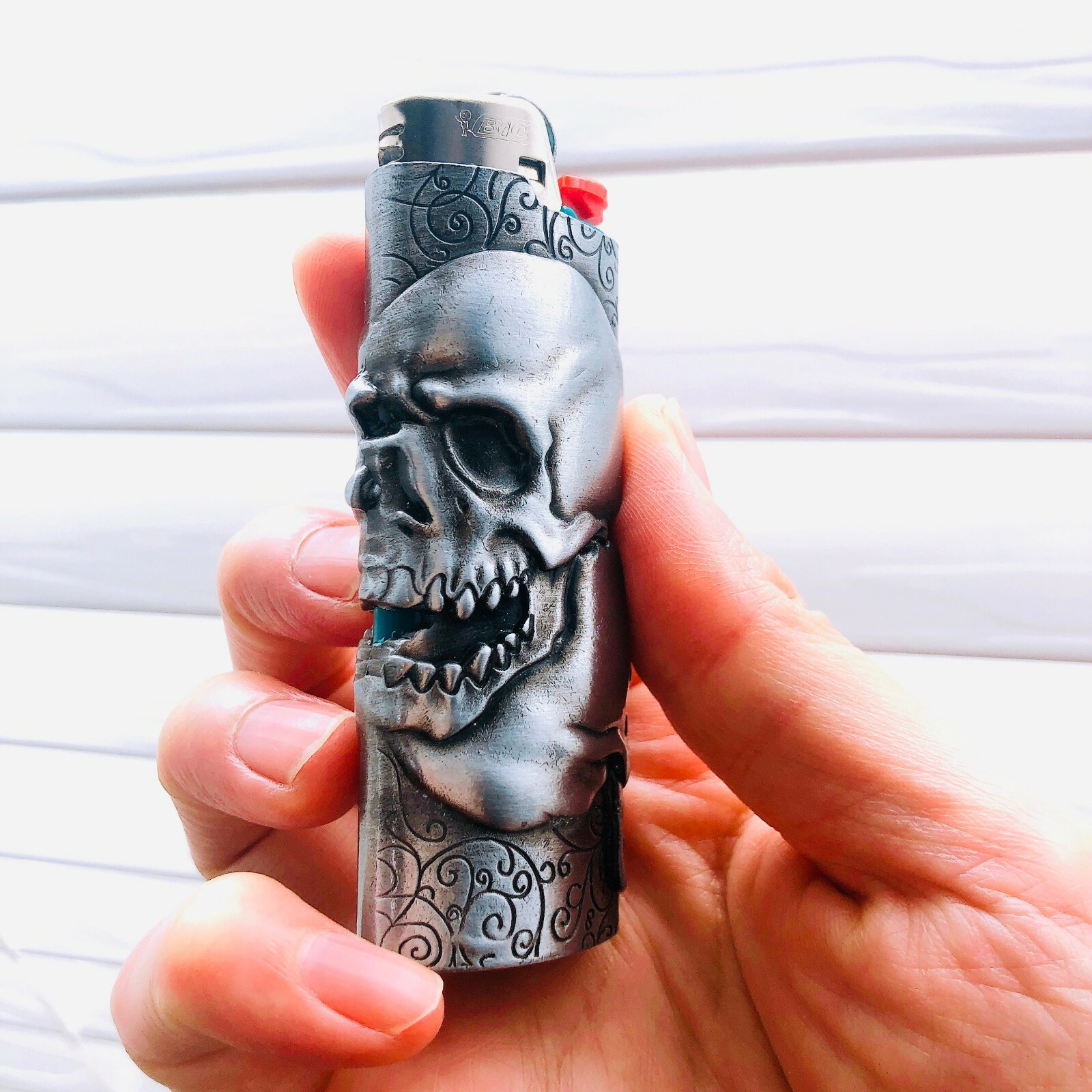 Metal Lighter Case Cover Fits Standard Bic Lighter J6 In skull skeleton head