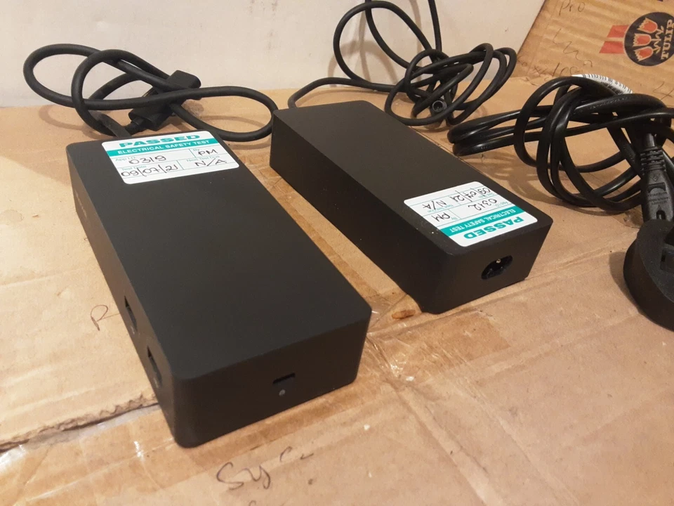 Microsoft 1661 Surface Pro 3 Pro 4 Pro 5 Pro 6 Pro 7 ProX Docking Station + PSU - Image 2 of 3