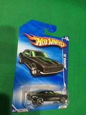 Hot Wheels 2010 #86 Muscle Mania #8 '67 CAMARO Black with Green Windows B76