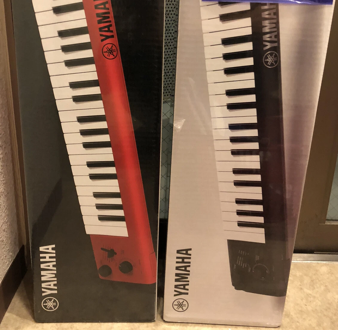 YAMAHA SHS-500RD Sonogenic 37-Key Bluetooth MIDI Shoulder Keytar- Red Brand New