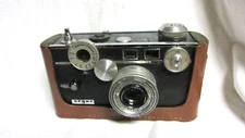 VINTAGE 1950s ARGUS C3 CAMERA w/ HALF CASE WORKS!!
