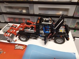 LEGO TECHNIC Fred's Garage Tow Truck 9395 Complete With Power Functions 