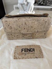 FENDI Kengo Kuma Baguette per