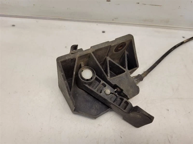 2006 Ford F150 XLT Hood Release Latch & Cable   - Image 3 of 4