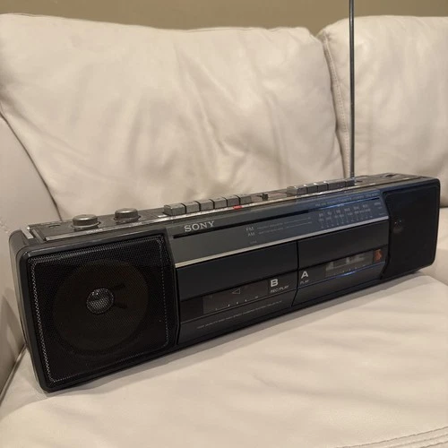 Sony CFS-W301 FM/AM Stereo Dual / 2 Cassette Radio Boombox + Tested