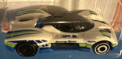Jual Mattel Hot Wheels Hkg34 Group C Fantasy Hw Track Champs Gkg87 Di Seller Cupliss