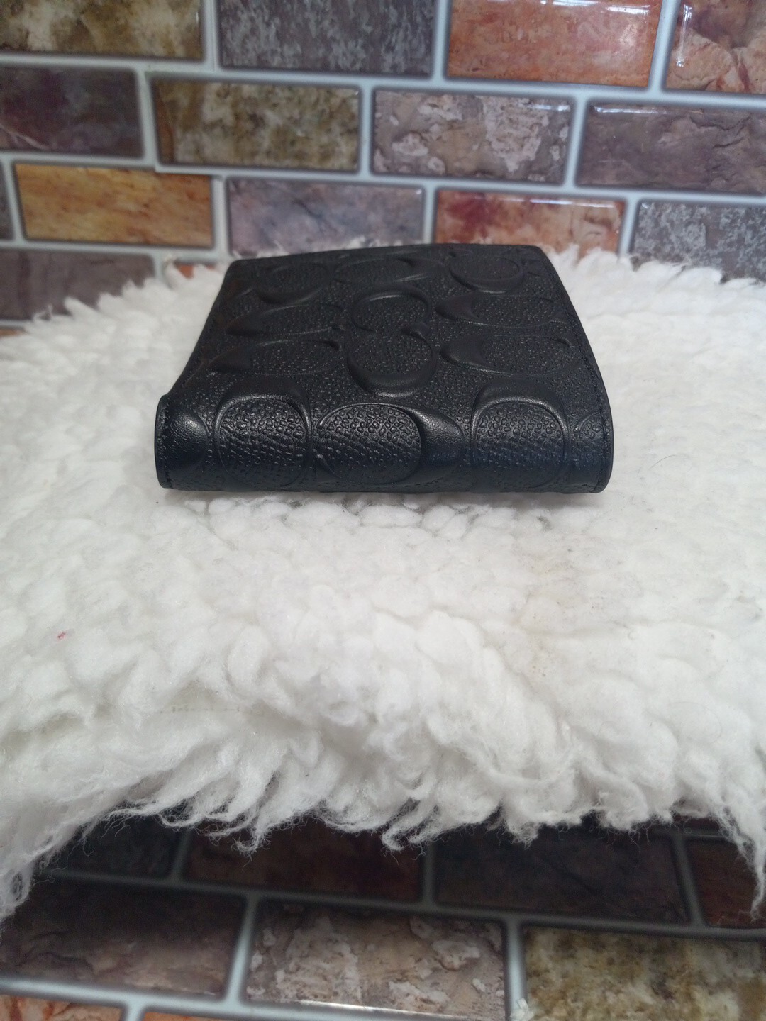 Coach Men's Signature Leather Embossed Wallet Black Gem