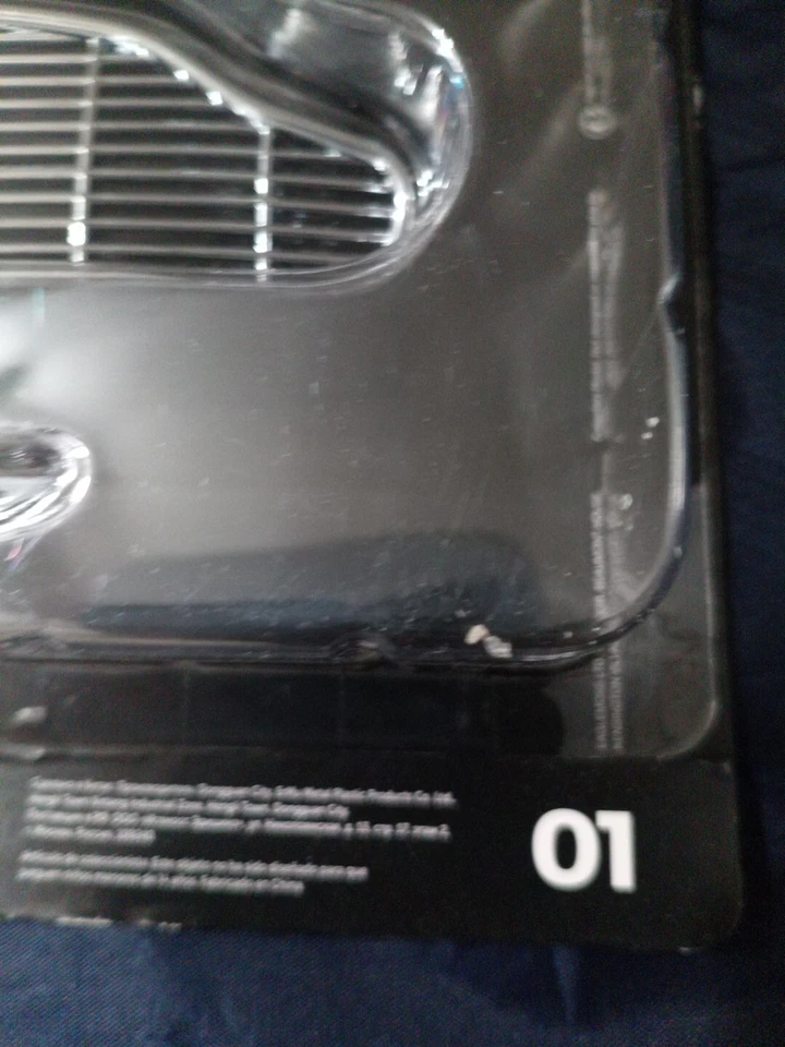 Eaglemoss James Bond 007 Aston Martin DB5 Stage 01 Part Build 1:8 Grill New - Image 3 of 4