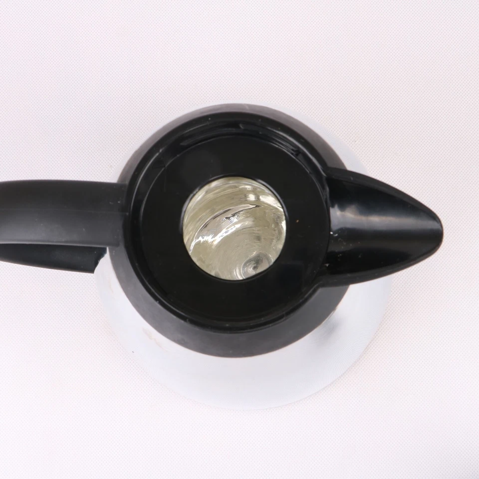 Jarra térmica plateada con acabado en acero inoxidable Copco Foto 4 de 4