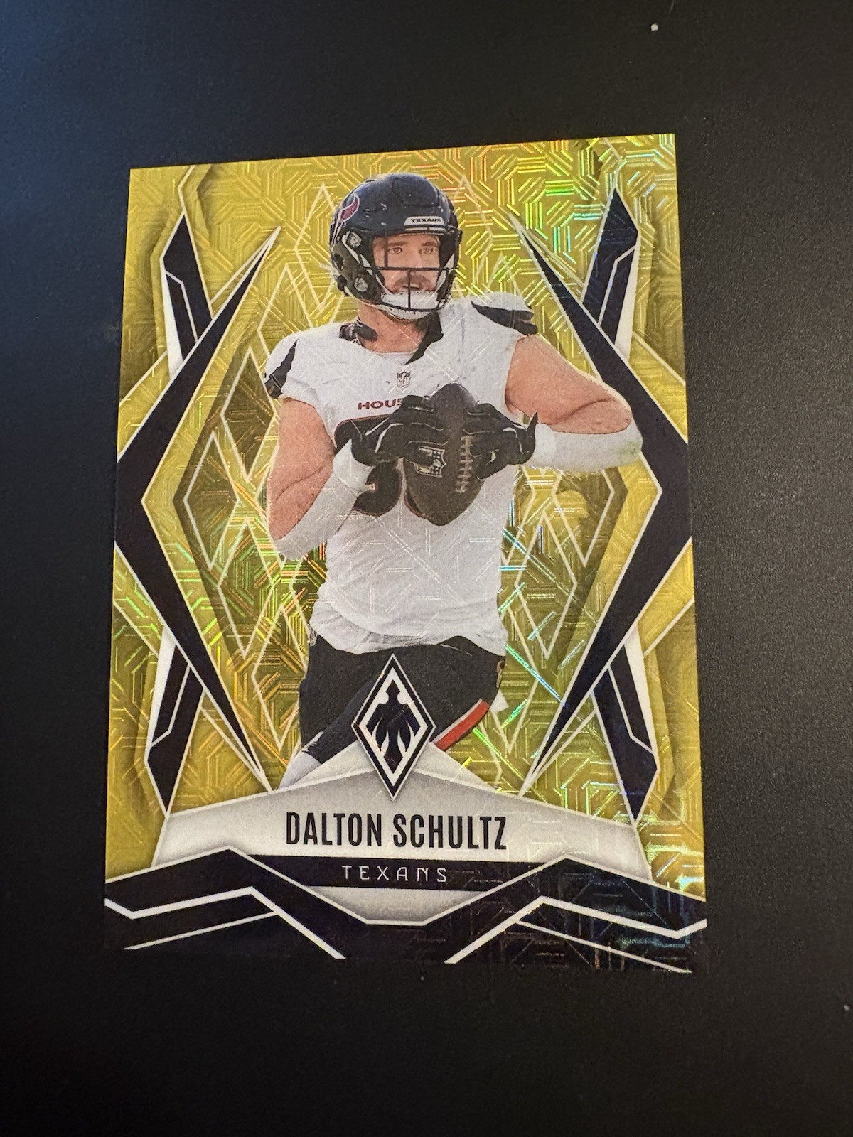 2025 Panini Phoenix - Dalton Schultz #23 Yellow Mojo /35