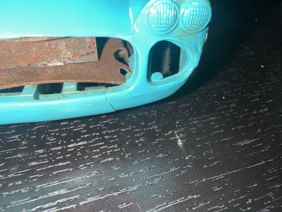 VINTAGE 1959 CHEVROLET CORVETTE CONVERTIBLE Friction Turquoise DEALER PROMO CAR - Image 3 of 4