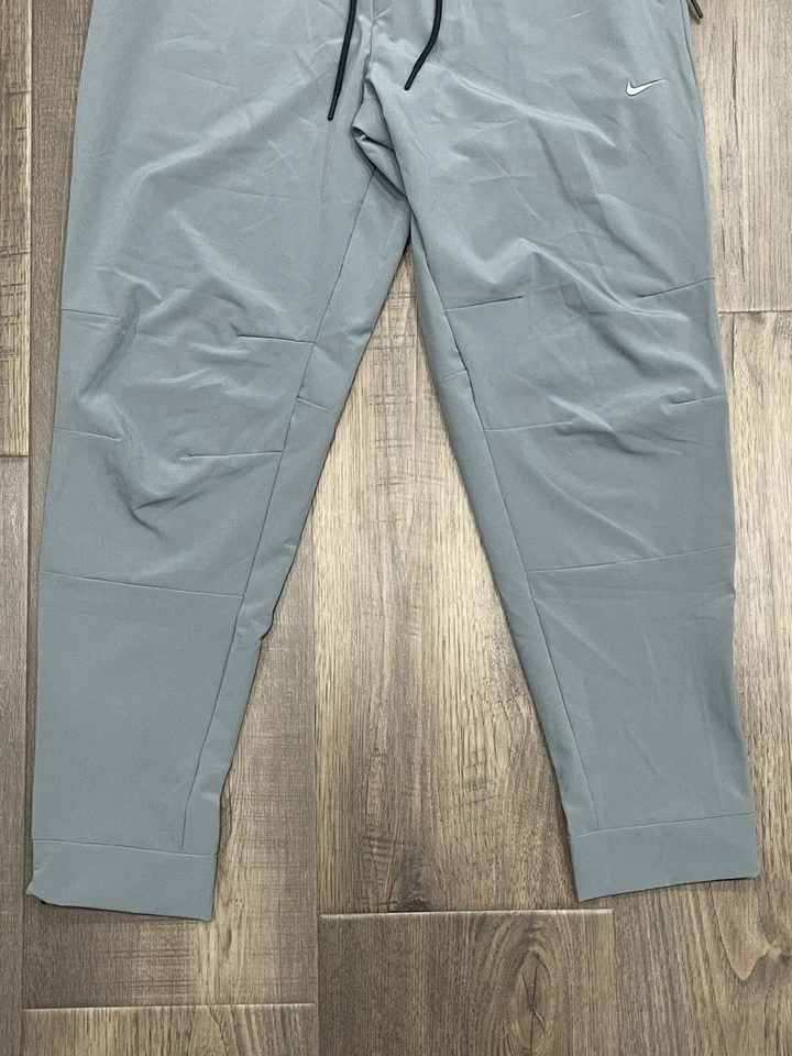 Nike Unlimited Dri-Fit на молнии манжеты универсальный тренировочные брюки мужской средний - новый с Ярлыками - Изображение 3 из 4