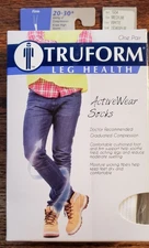 New Truform #1934 Medium White 20-30 Compression Knee High Active Wear Socks