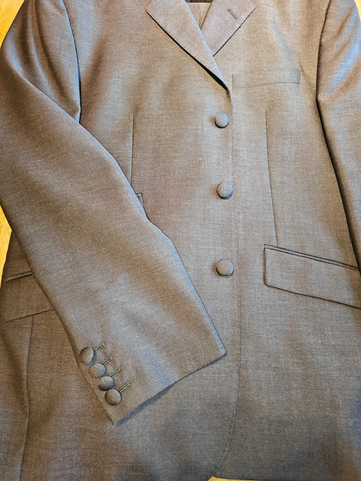 Jump The Gun 3 button 'Mod' style 2-piece suit. Brand new with tag - Image 3 of 4