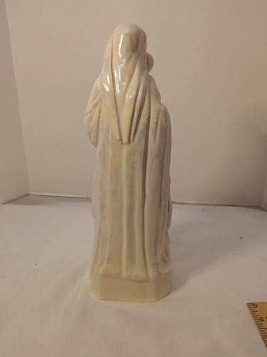 Madonna with Baby Jesus White Glazed/Glossy White ceramic 13.5 Inches Tall - Picture 8 of 11