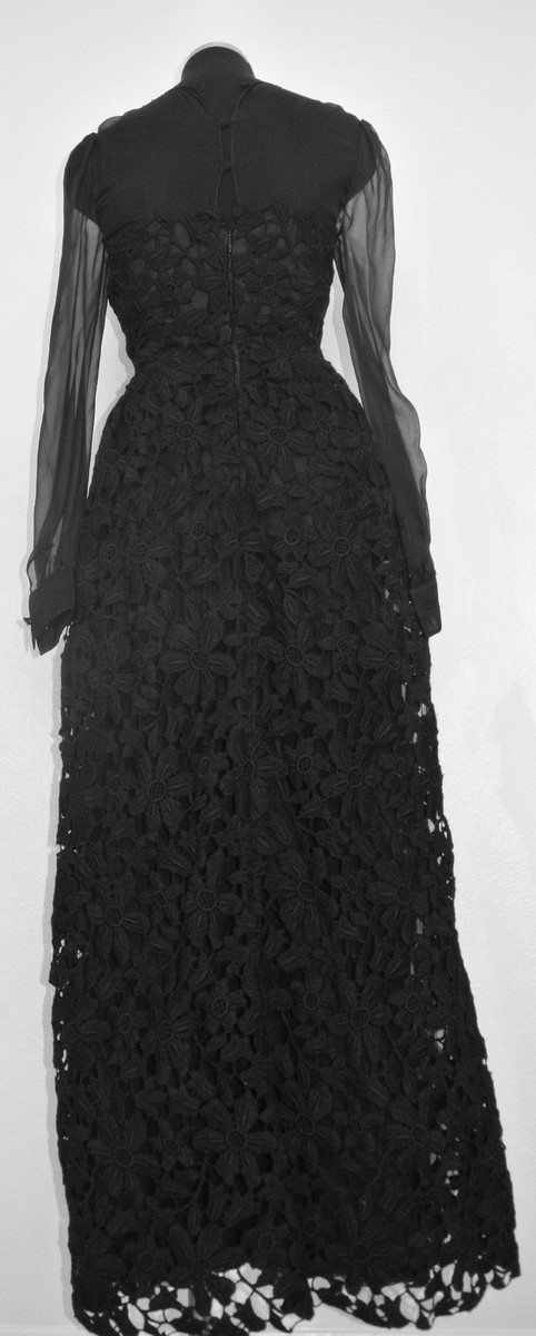 Valentino Long-sleeved, Ankle-length, Round necked Black Valentino Long-sleeved, Ankle-length, Round necked Black