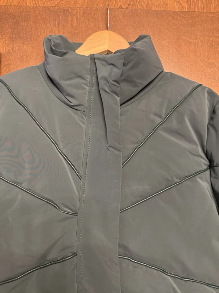 Chaqueta acolchada recortada Bernie By Bernardo verde azulado nueva con etiquetas M mediana Foto 3 de 4