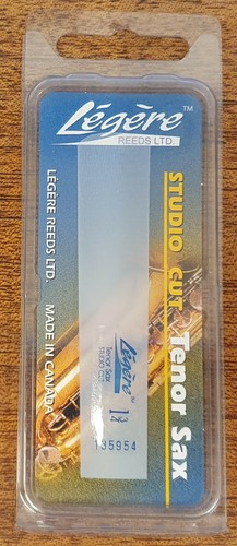 Legere Classic Studio Cut Synthetic Reed for Tenor Saxophone - Picture 2 of 11