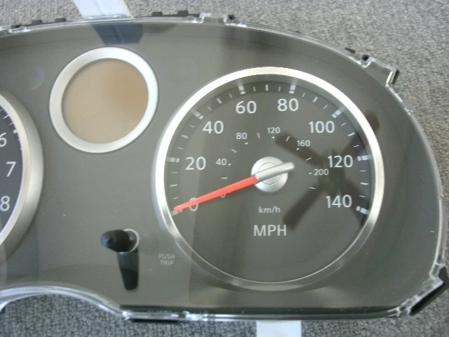 Nissan Sentra 2007 2.0L OEM Speedometer Cluster & Switches Assembly 24810-ET064 - Image 4 of 4