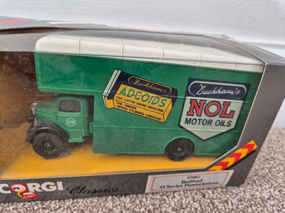 CORGI CLASSICS 1/50 BEDFORD O SERIES PANTECHNICON DUCKHAMS MOTOR OILS BUS C953/6 - Image 2 of 4