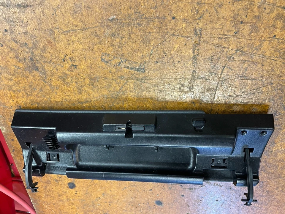 98-03 Mercedes W208 CLK430 CLK55 AMG Salpicadero Guantera Tapa OEM Foto 4 de 4