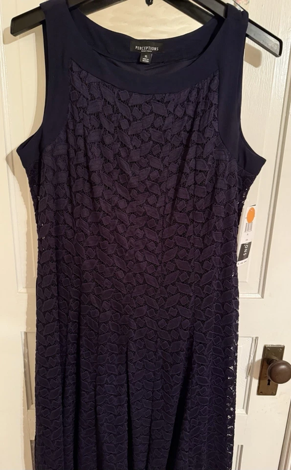 NEW Women's Navy Blue Sleeveless Dress Size XL - Image 3 of 4