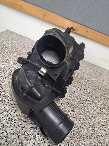 Mini Cooper S 1.6T N14 Pre LCI R55 R56 Genuine Airbox 2006-2010 - Picture 14 of 15