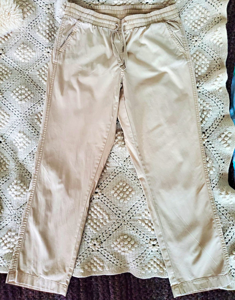 L.L.Bean Women's Beige Tan Chino Pants Drawstring Elastic Waist Cotton Sz 6