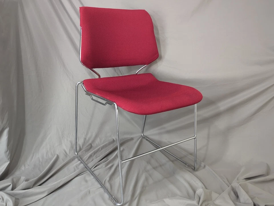 Silla acolchada de fibra de vidrio de acero inoxidable Matrix serie 1100 muy buen estado Foto 3 de 4