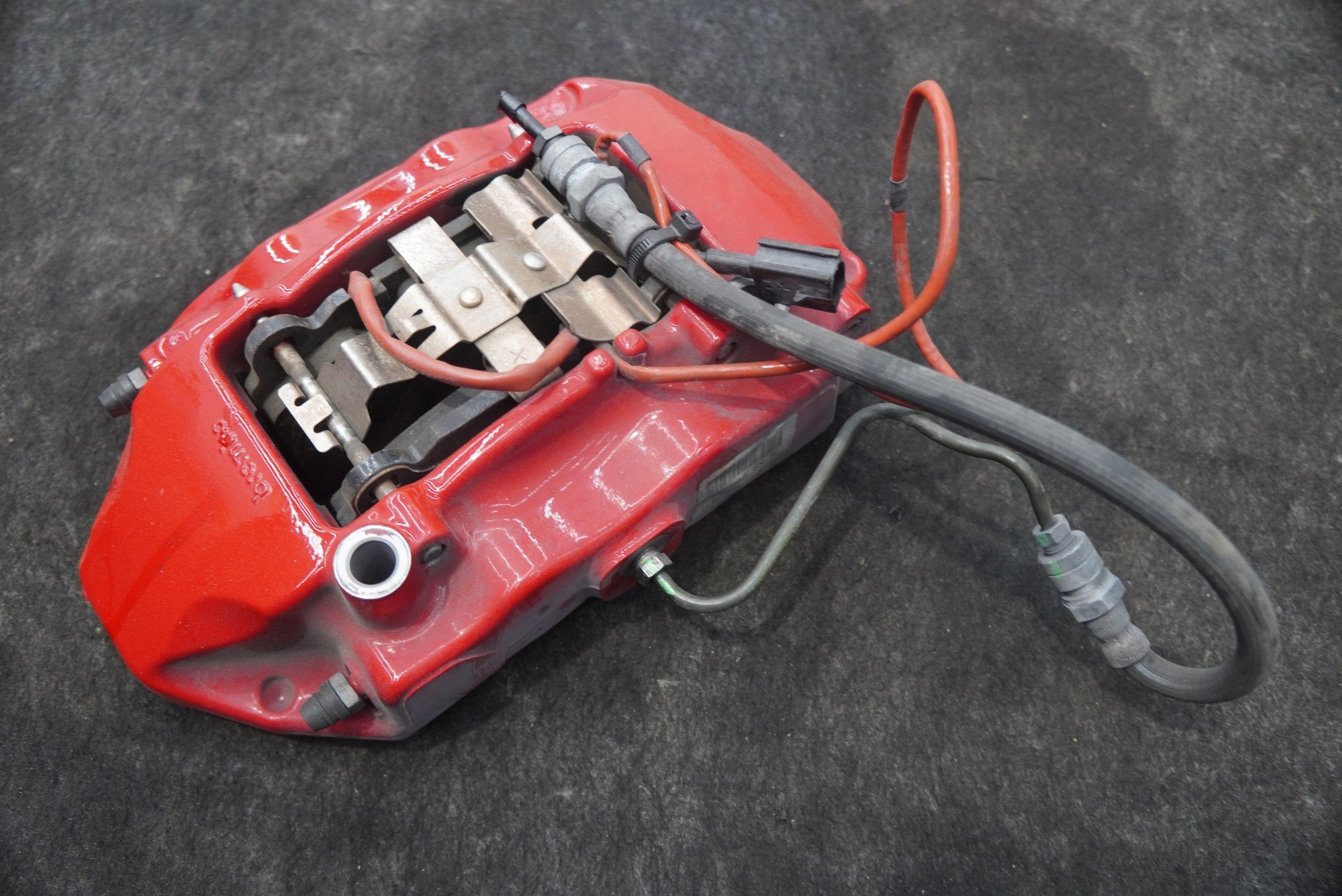 Rear Left Brake Caliper Red 311670 OEM Ferrari California T 2015-18
