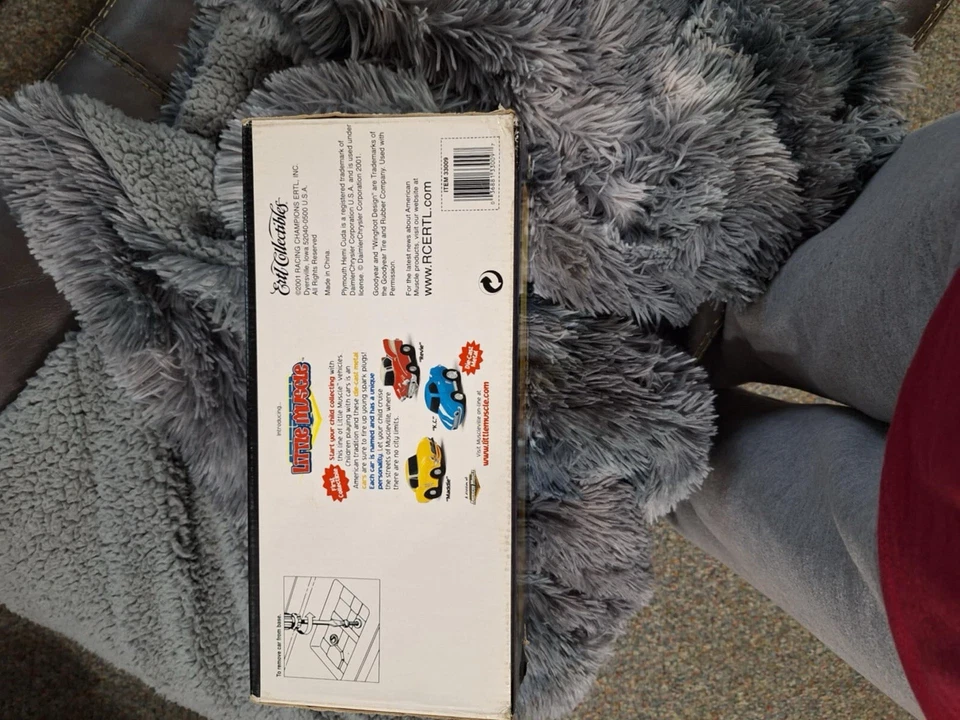 Escala 1:18 RC Ertl American Muscle #33009 Die-Cast 1971 Hemi 'Cuda - Azul/Blanco Foto 4 de 4