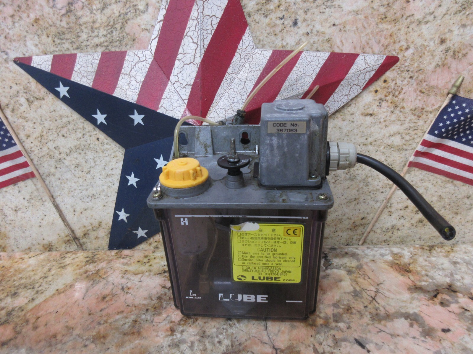 LUBECORP AUTOMATIC LUBRICATOR MMXLIII 014447 LUBRICATION TANK PUMP