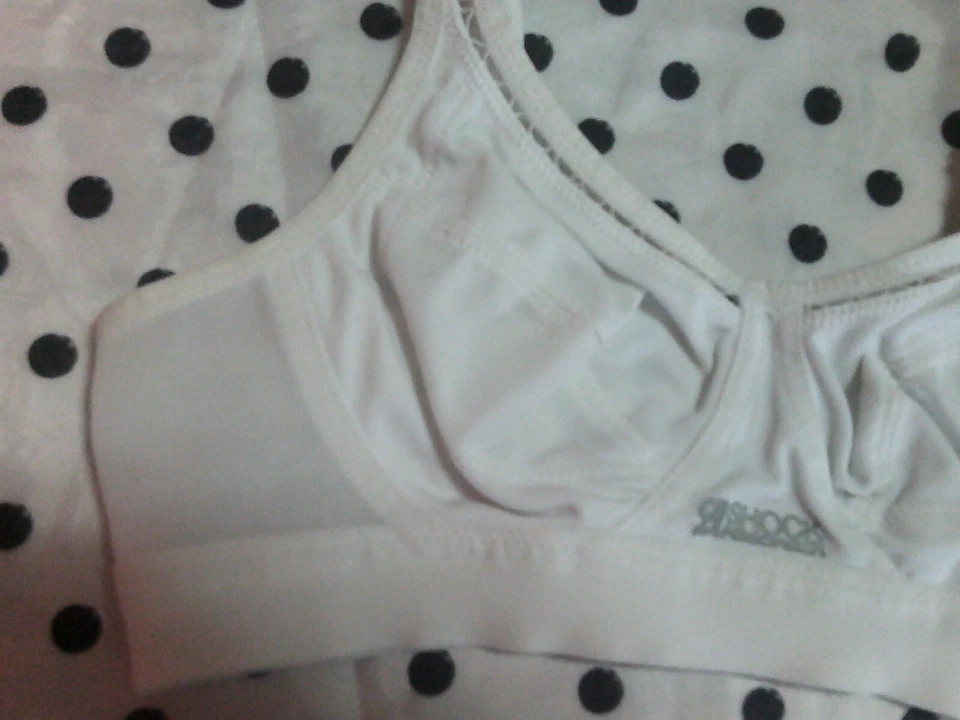 Sujetador sin aros AMORTIGUADOR Reino Unido 32A EE. UU. 32A euro 70A Francia 85A Italia 2A Foto 2 de 4