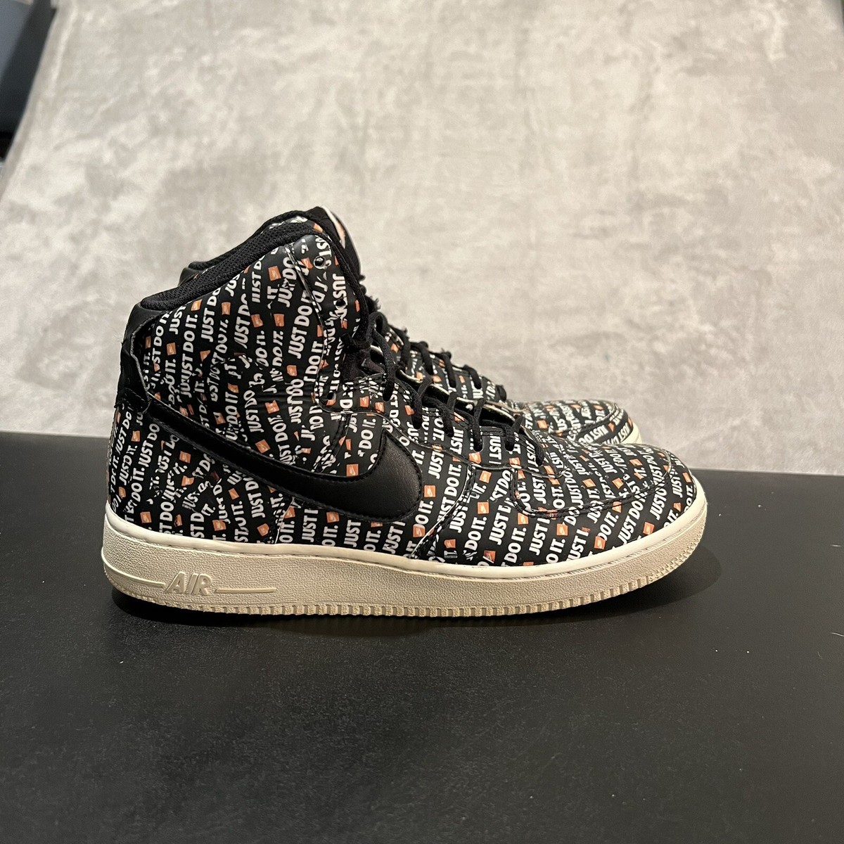 air force 1 black just do it