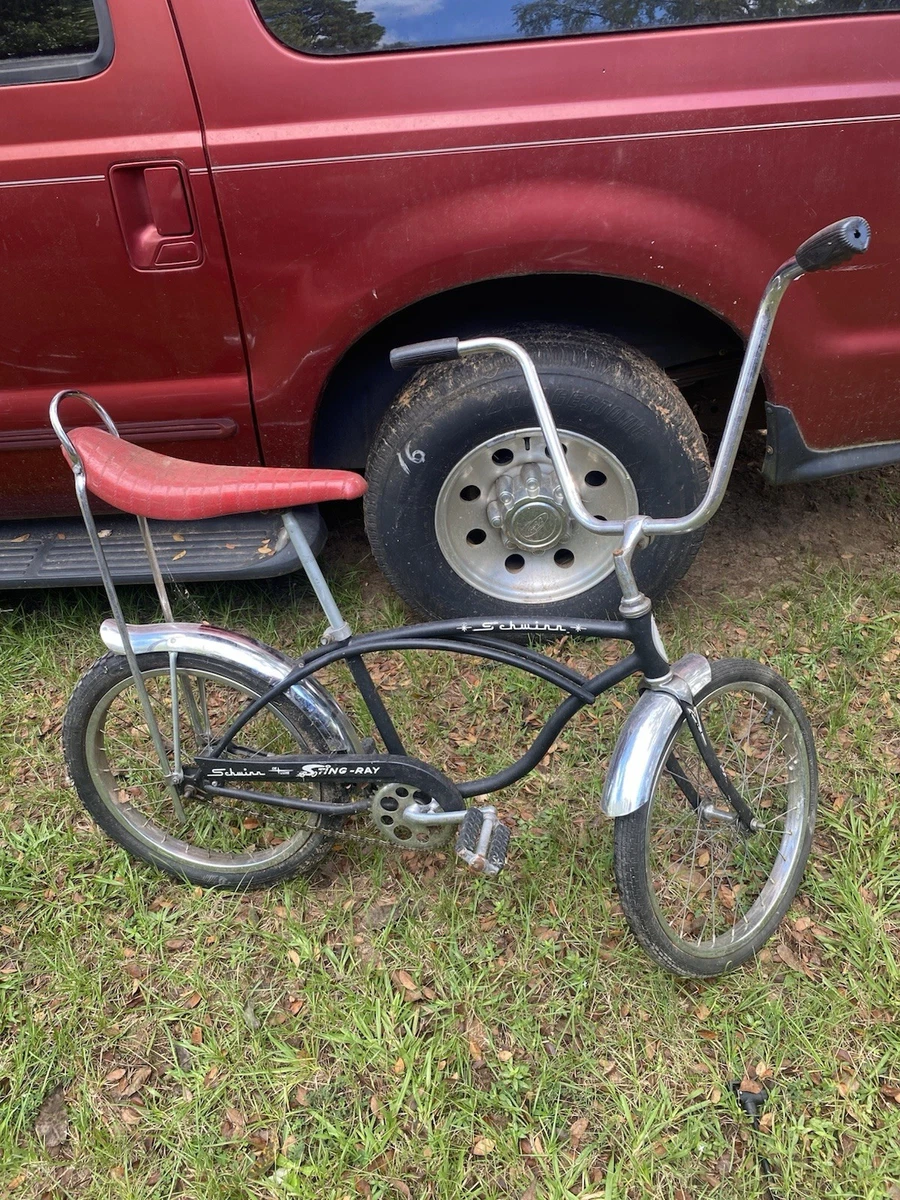 Vintage Schwinn Stingray Bike In Collectible Complete Bikes for